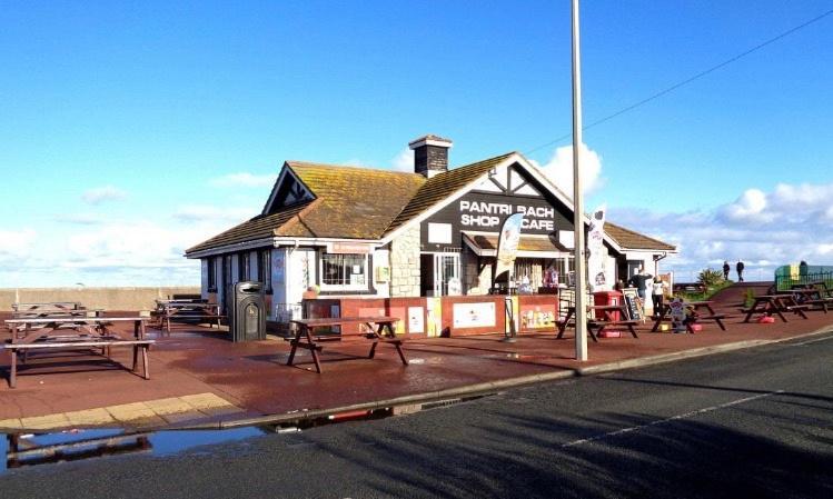 Modern 2 Bedroom Static Caravan - Lyons Kingsley Holiday Park - Pensarn, Abergele - Pet Friendly Екстер'єр фото